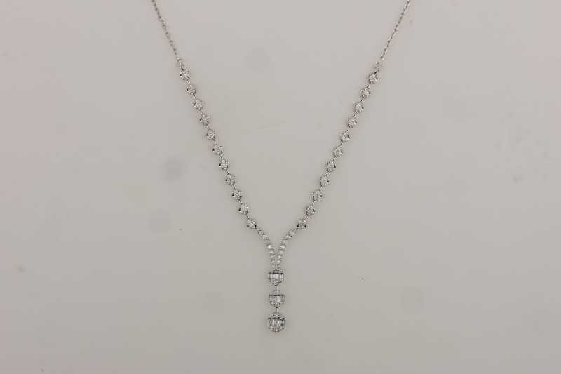 Collier Diamants et Or 18 Carats Lana